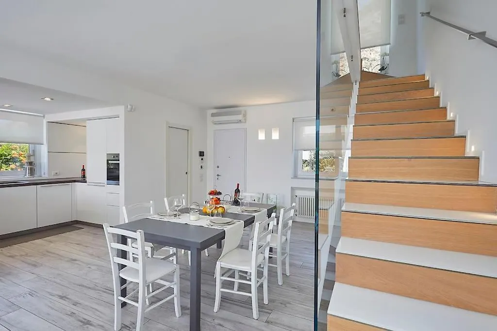 Villa Casa Dei Sogni Mondello Palermo Italien
